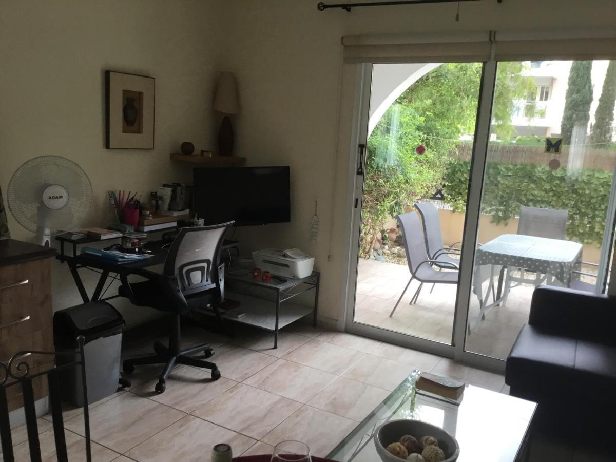 Appartement Limnos Gardens Paphos Buitenkant foto